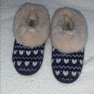 Girls Ugg Slippers Size 4
